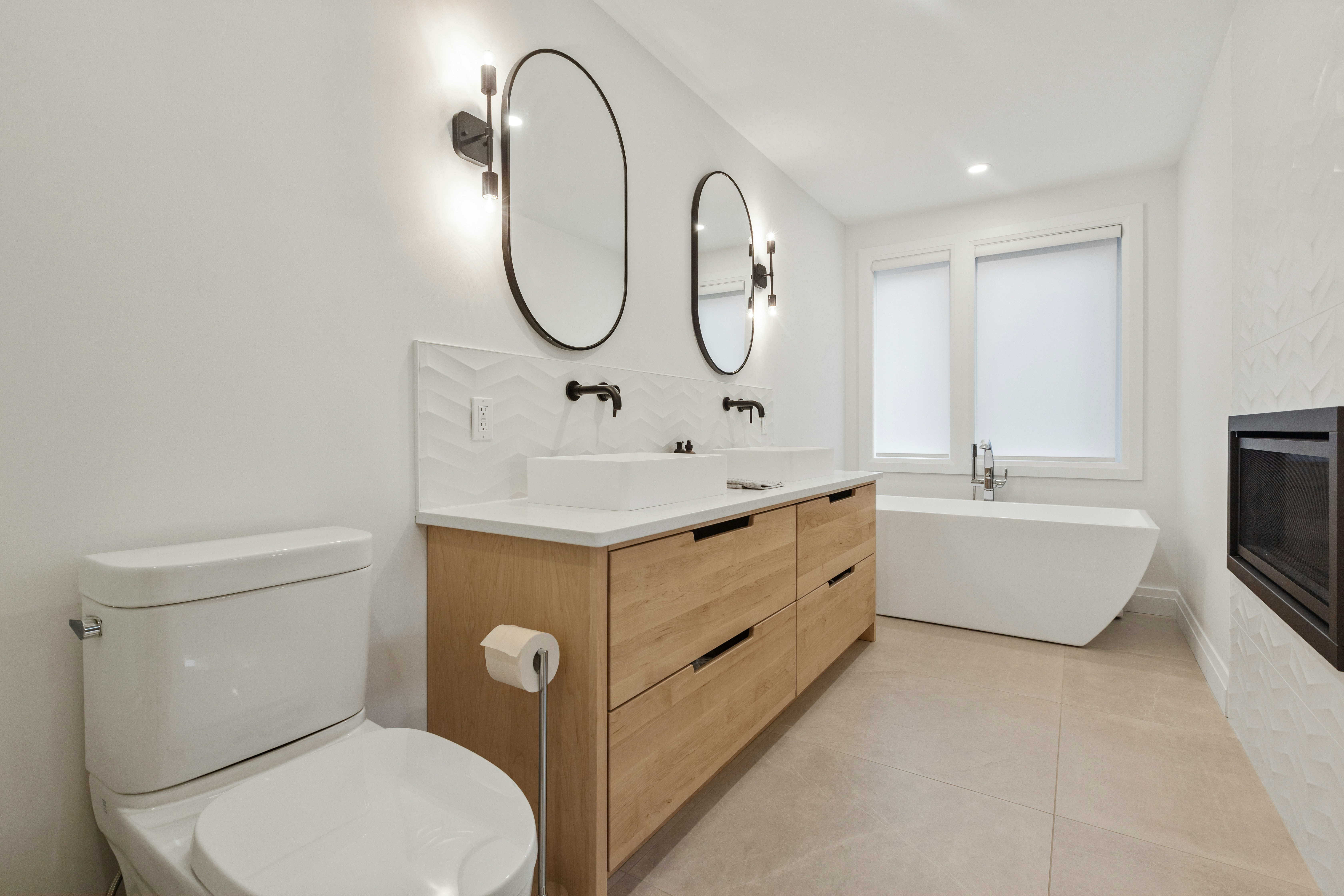 Luxury bathroom renovation by Renov8mart
